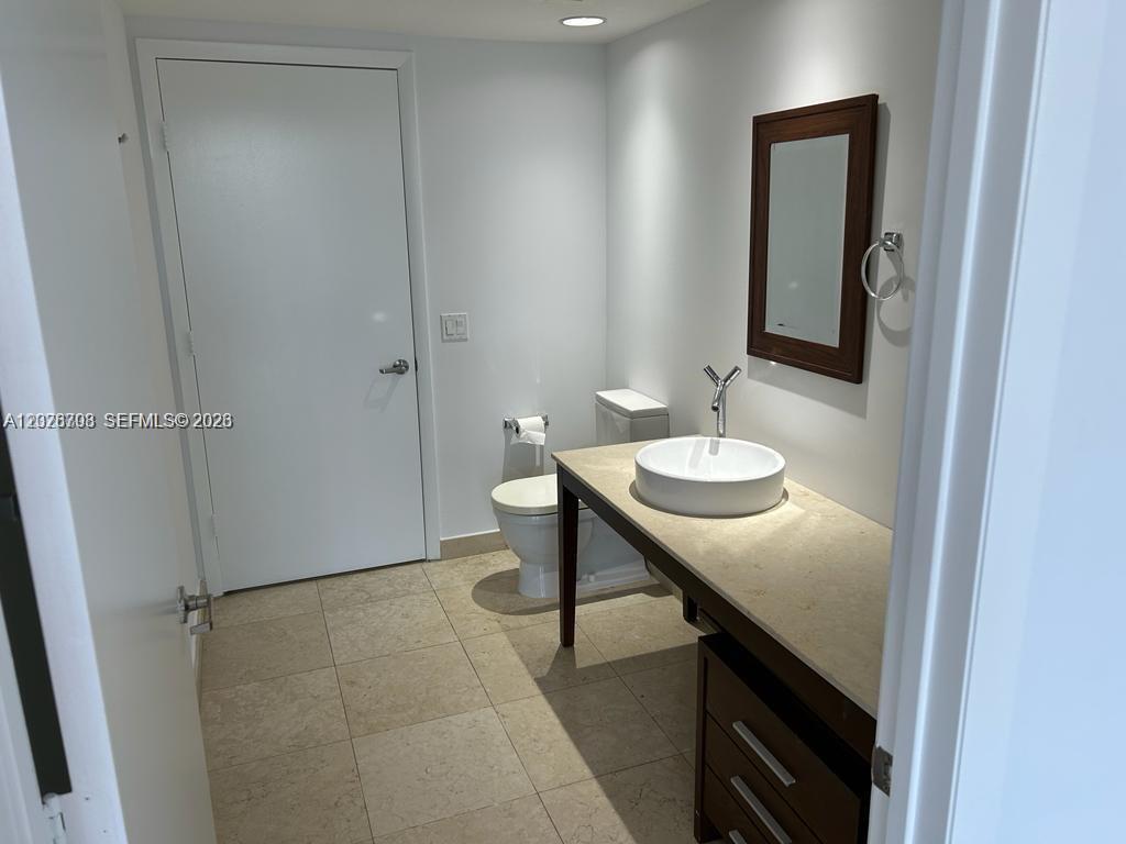 495 Brickell Ave #3203 Miami, FL 33131