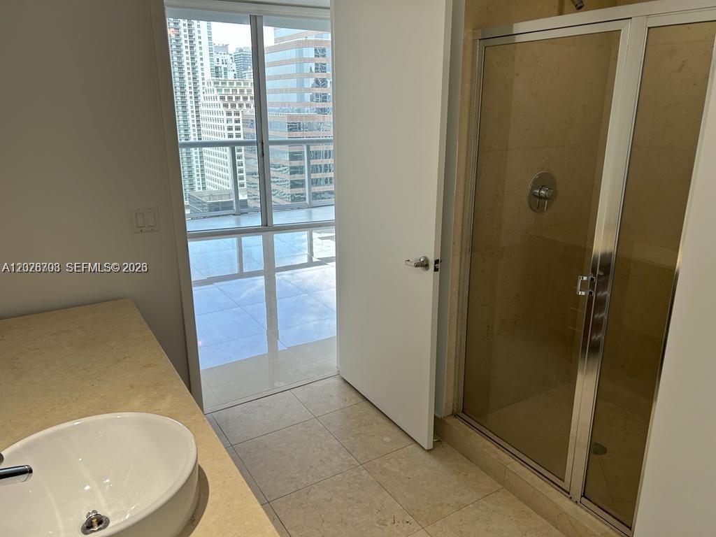 495 Brickell Ave #3203 Miami, FL 33131