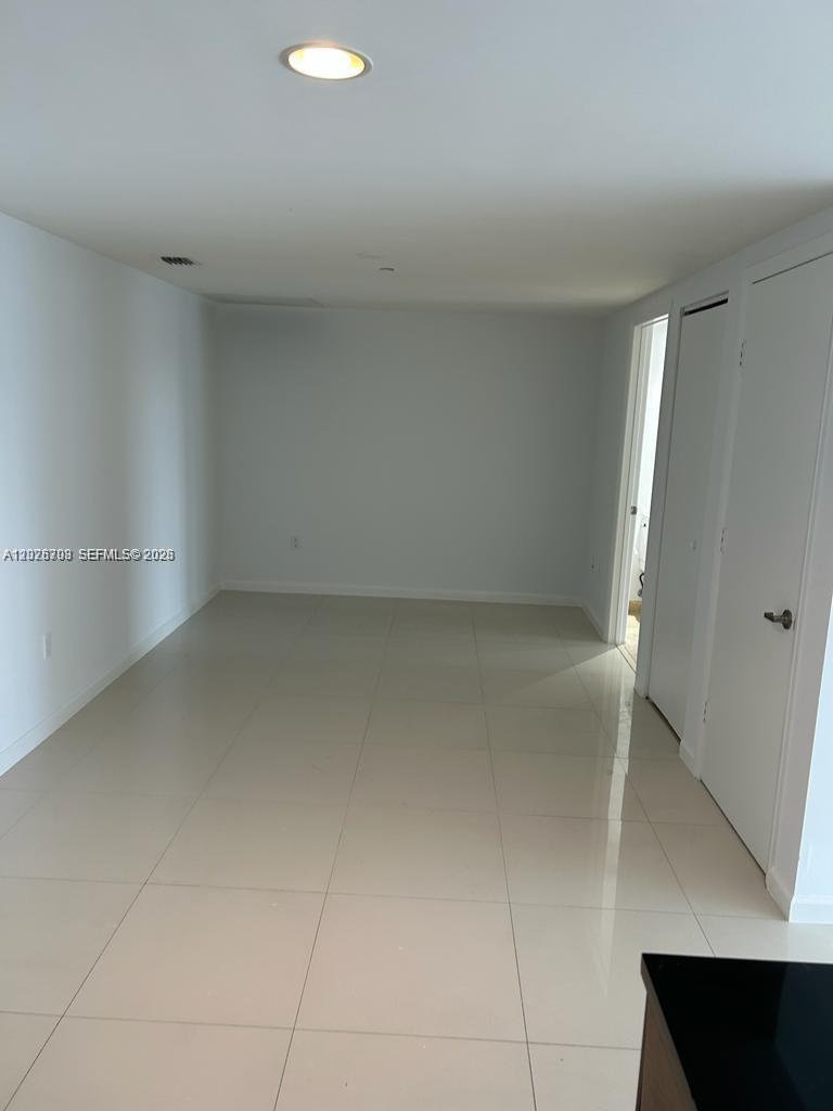 495 Brickell Ave #3203 Miami, FL 33131