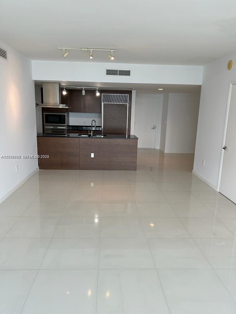 495 Brickell Ave #3203 Miami, FL 33131