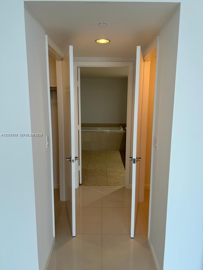 495 Brickell Ave #3203 Miami, FL 33131