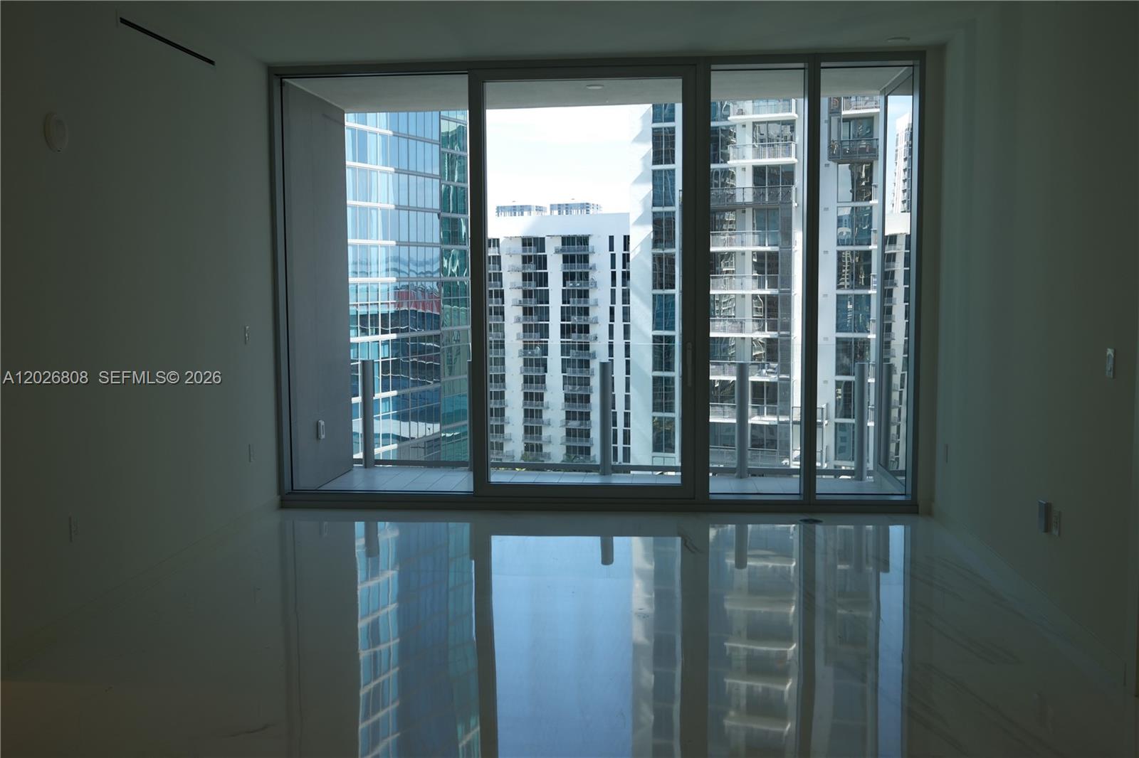 300 Biscayne Blvd Way #2509W Miami, FL 33131