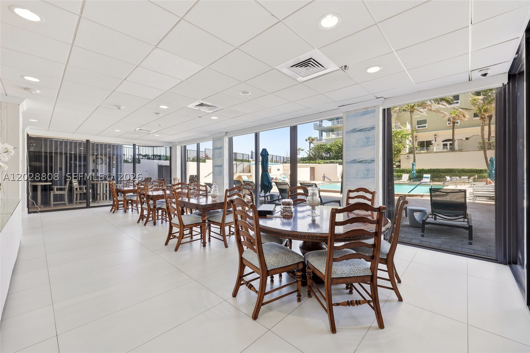 5380 N Ocean Dr #18B Singer Island, FL 33404
