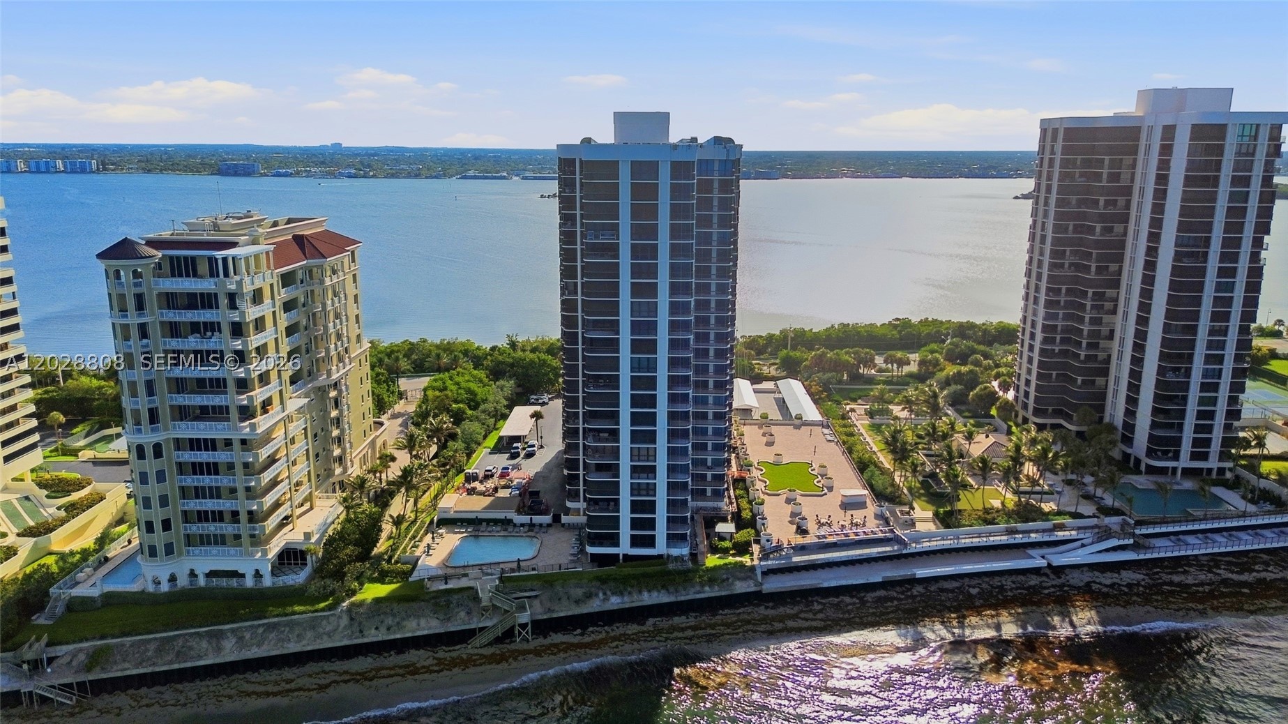5380 N Ocean Dr #18B Singer Island, FL 33404