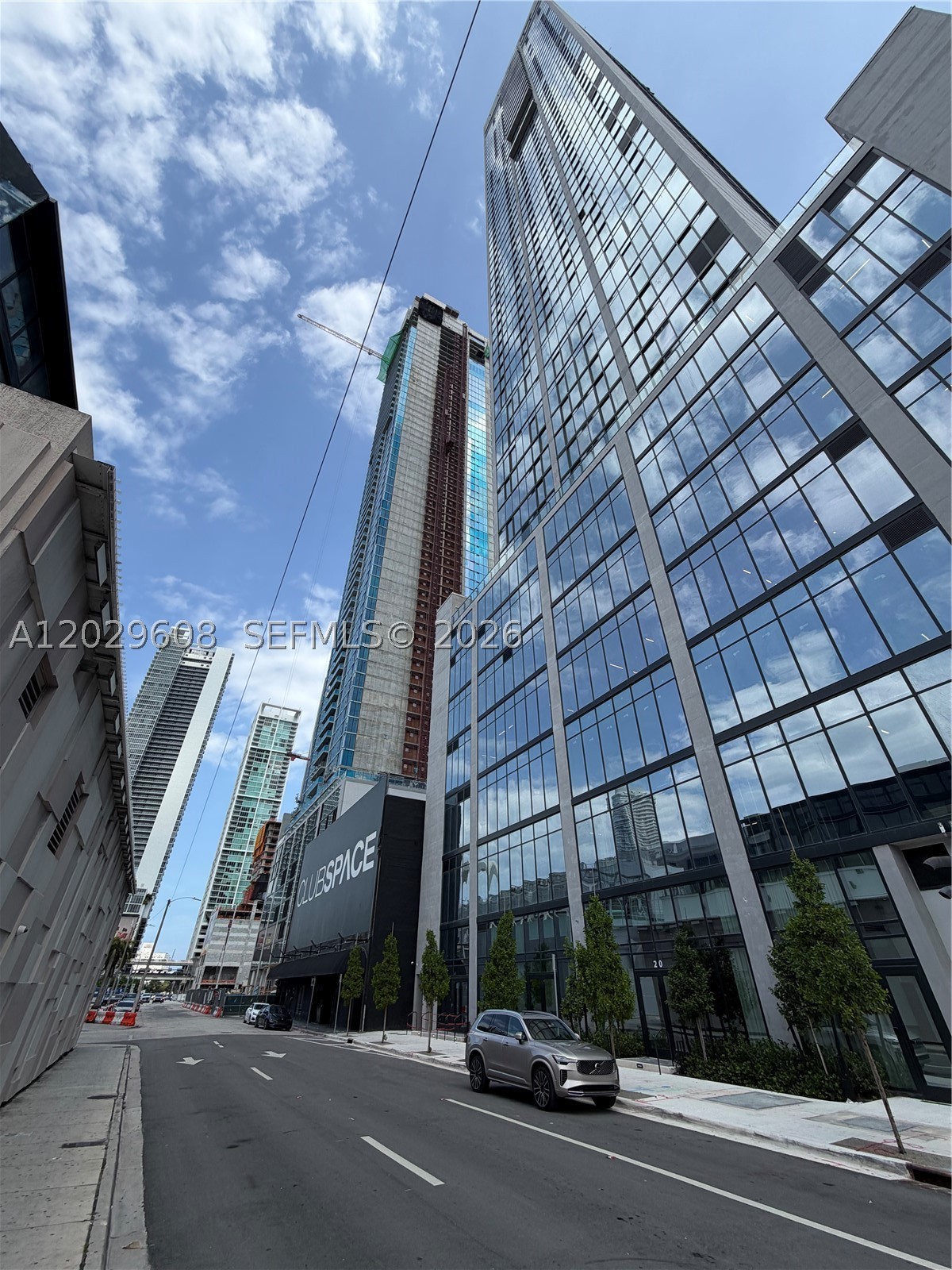 image E11EVEN Hotel & Residences0