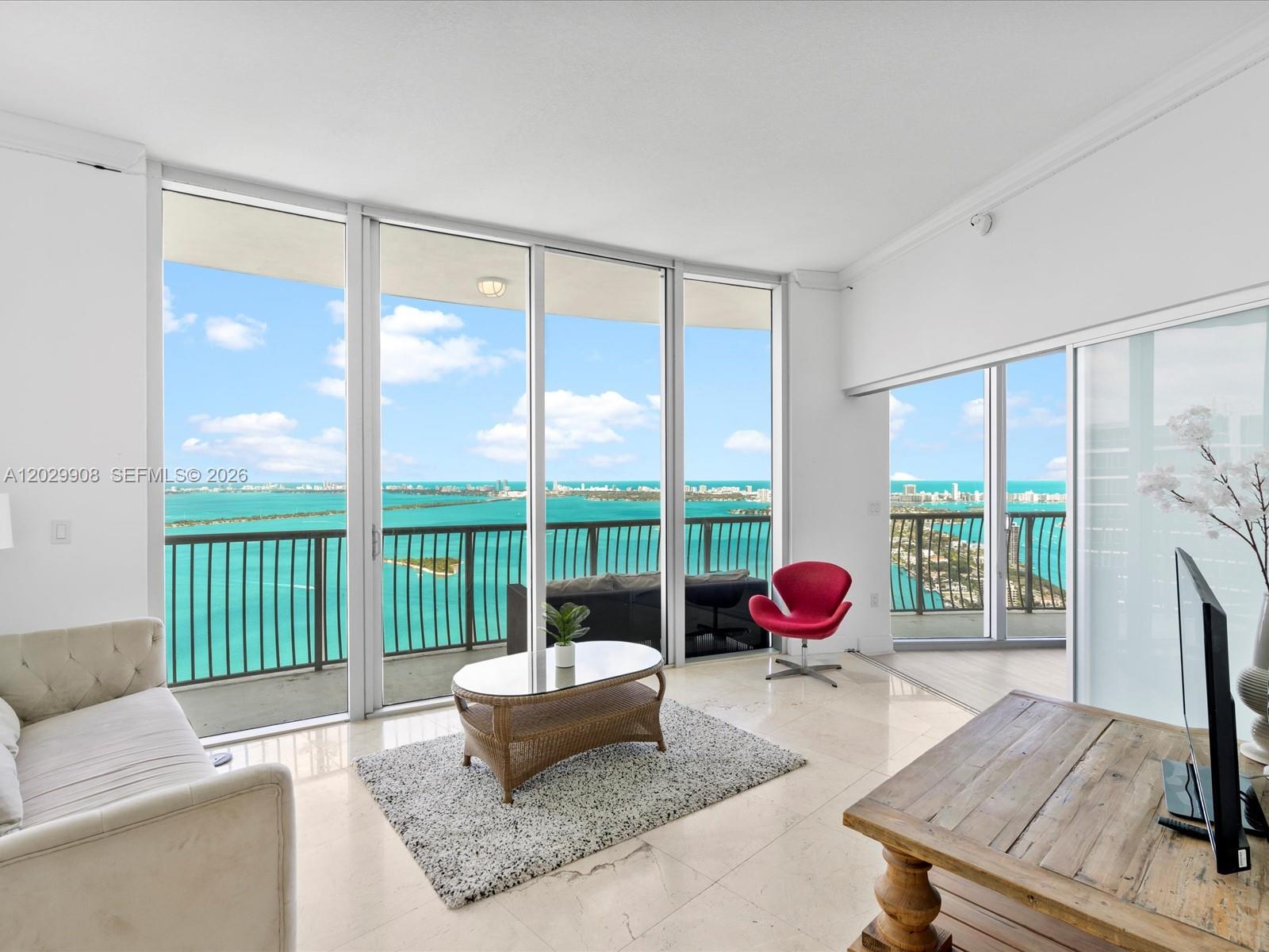 1750 N Bayshore Dr #5601