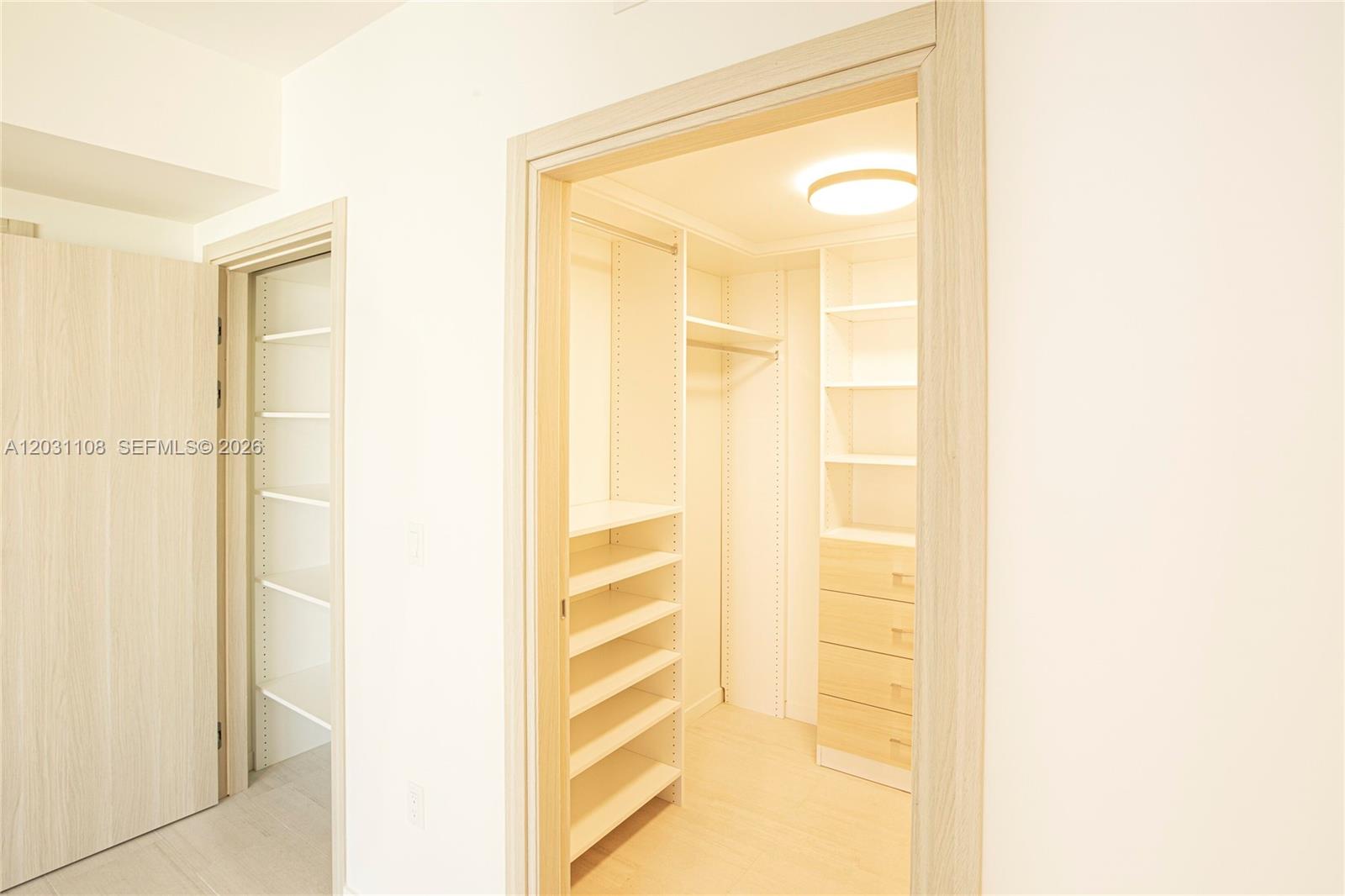 1000 Brickell Plz #4609 Miami, FL 33131