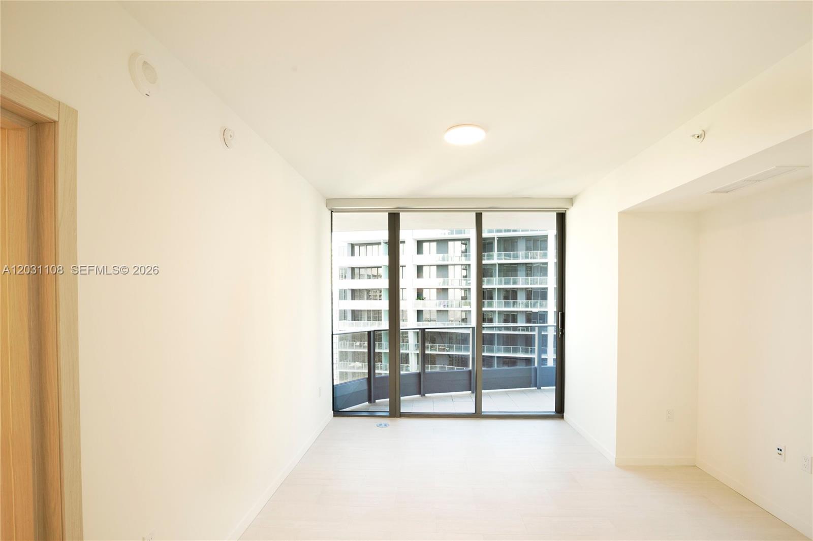 1000 Brickell Plz #4609 Miami, FL 33131