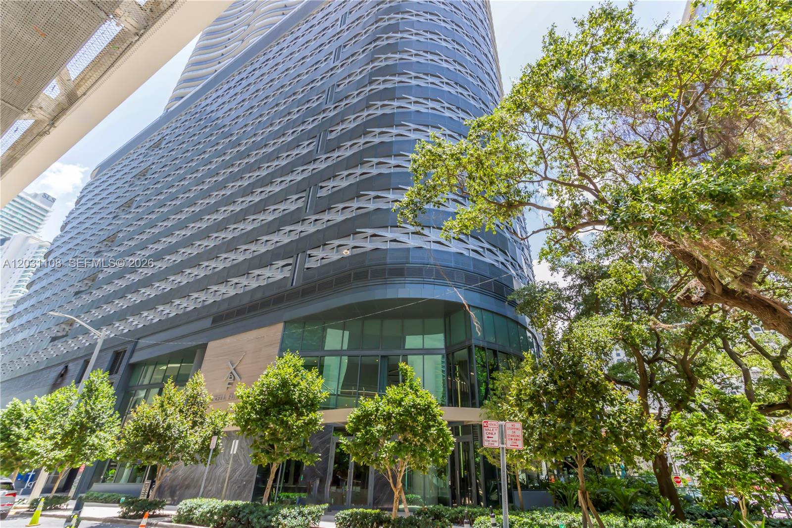 1000 Brickell Plz #4609 Miami, FL 33131