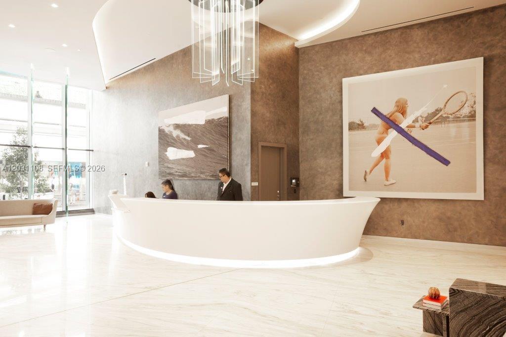 1000 Brickell Plz #4609 Miami, FL 33131