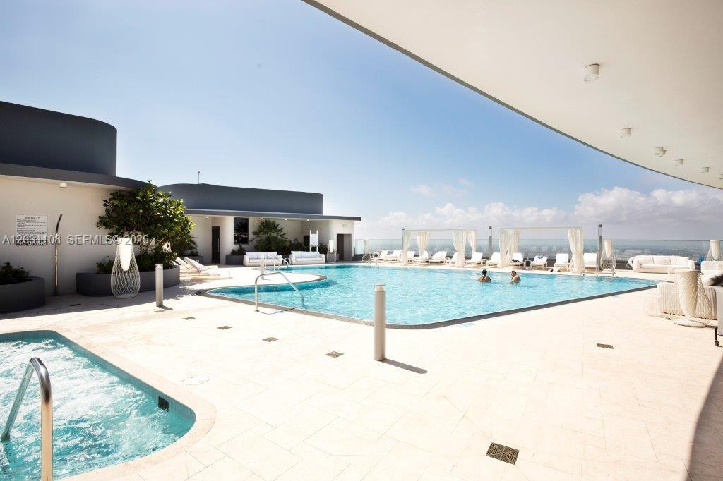 1000 Brickell Plz #4609 Miami, FL 33131