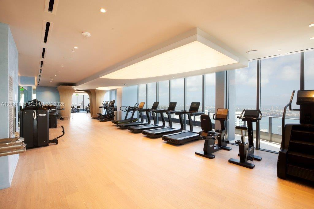 1000 Brickell Plz #4609 Miami, FL 33131