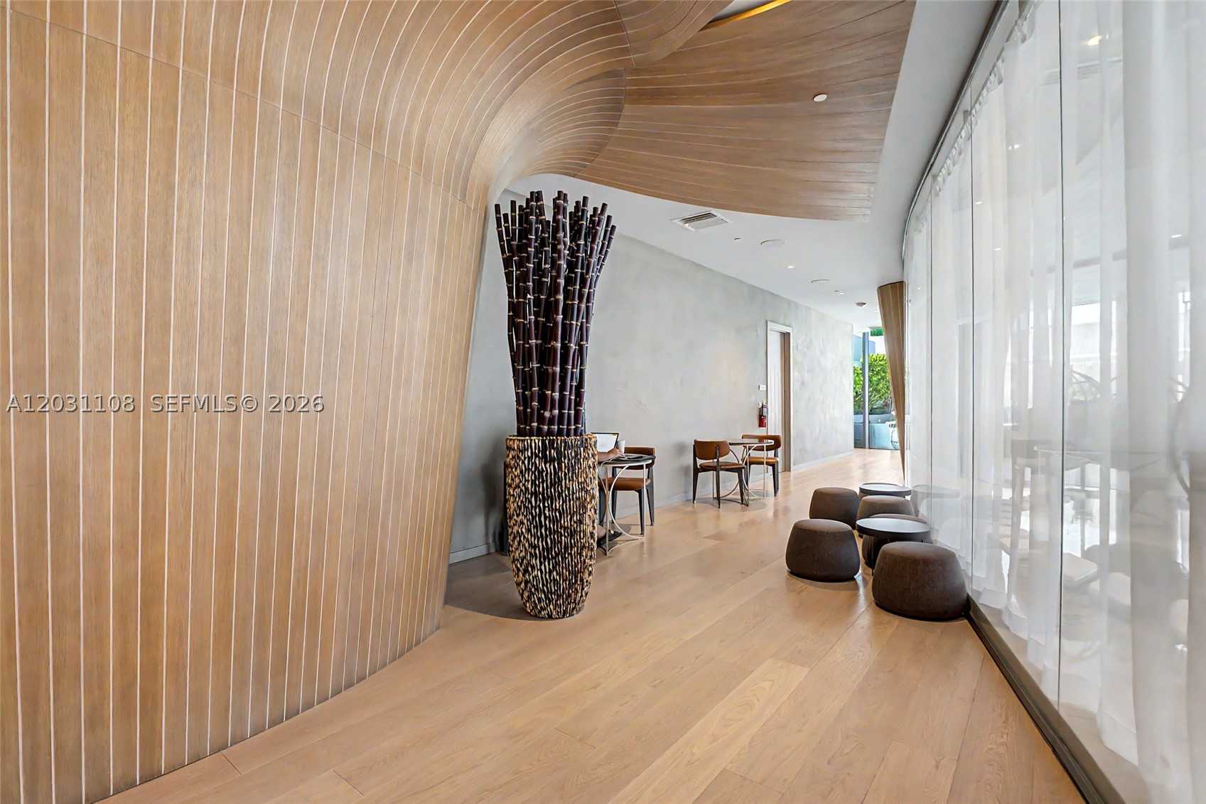image Brickell Flatiron59