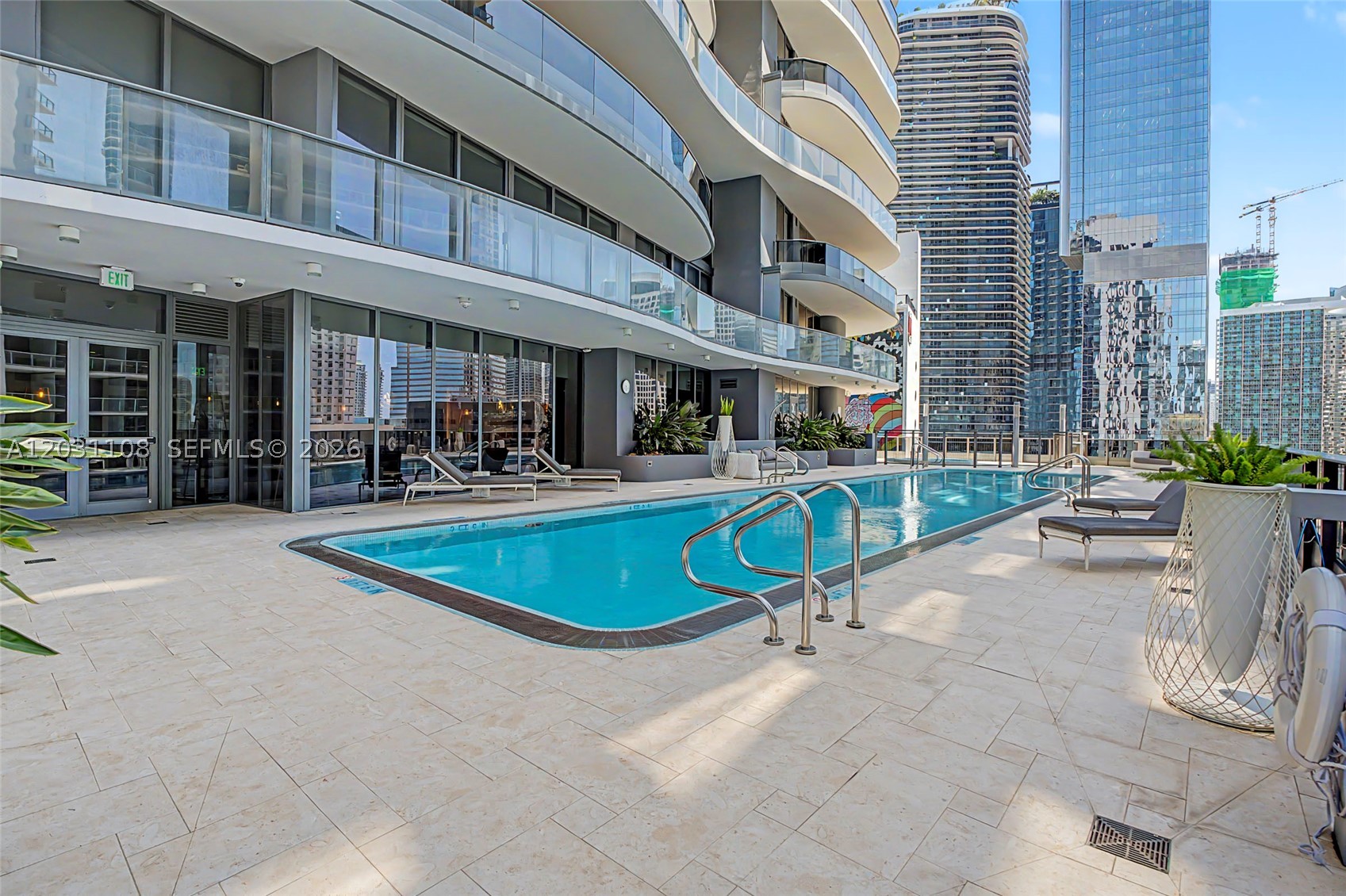 image Brickell Flatiron64