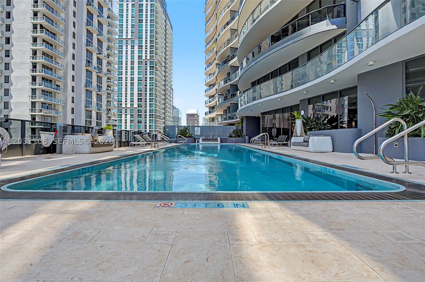 image Brickell Flatiron69