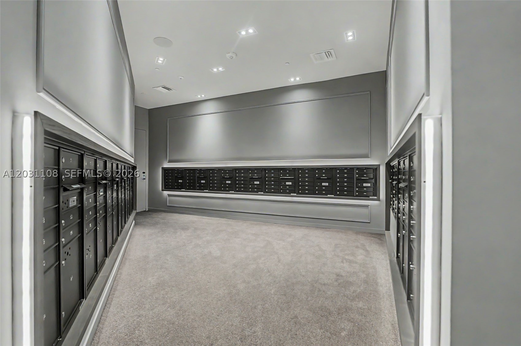 image Brickell Flatiron83