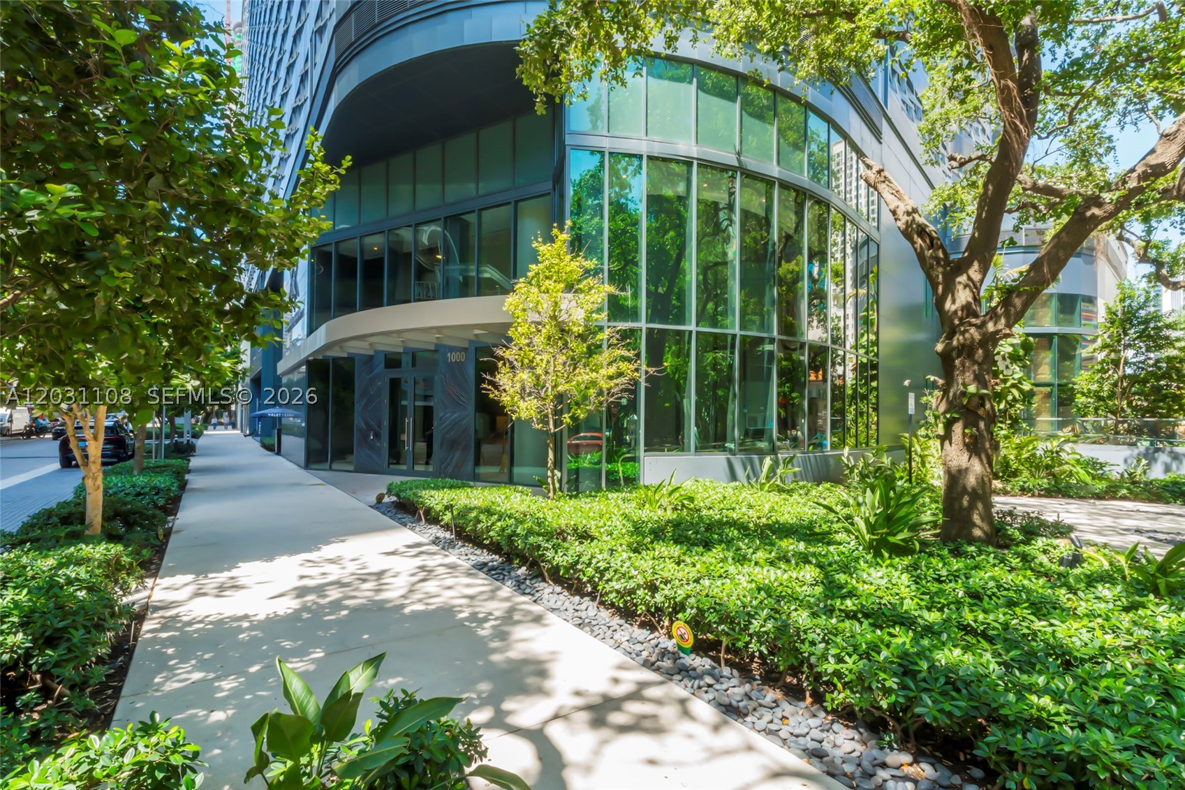 image Brickell Flatiron84