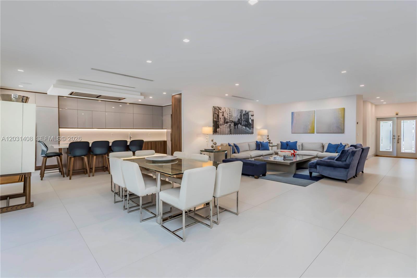 301 E Shore Dr E #301 Miami, FL 33133