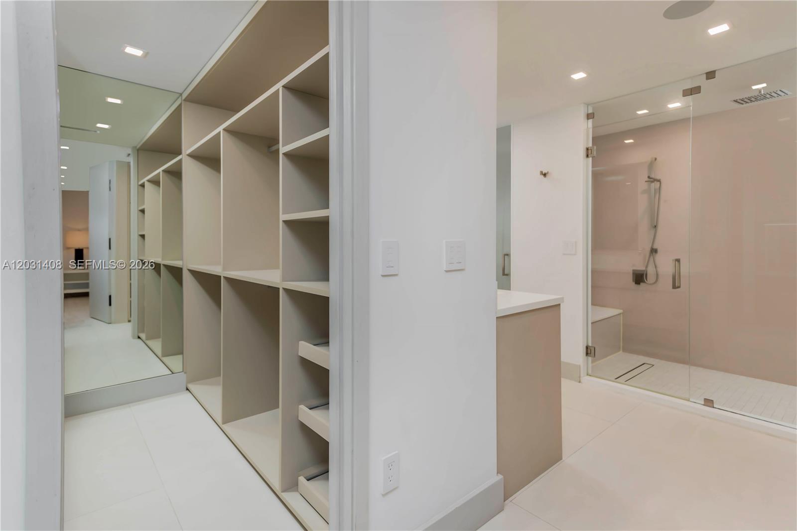 301 E Shore Dr E #301 Miami, FL 33133