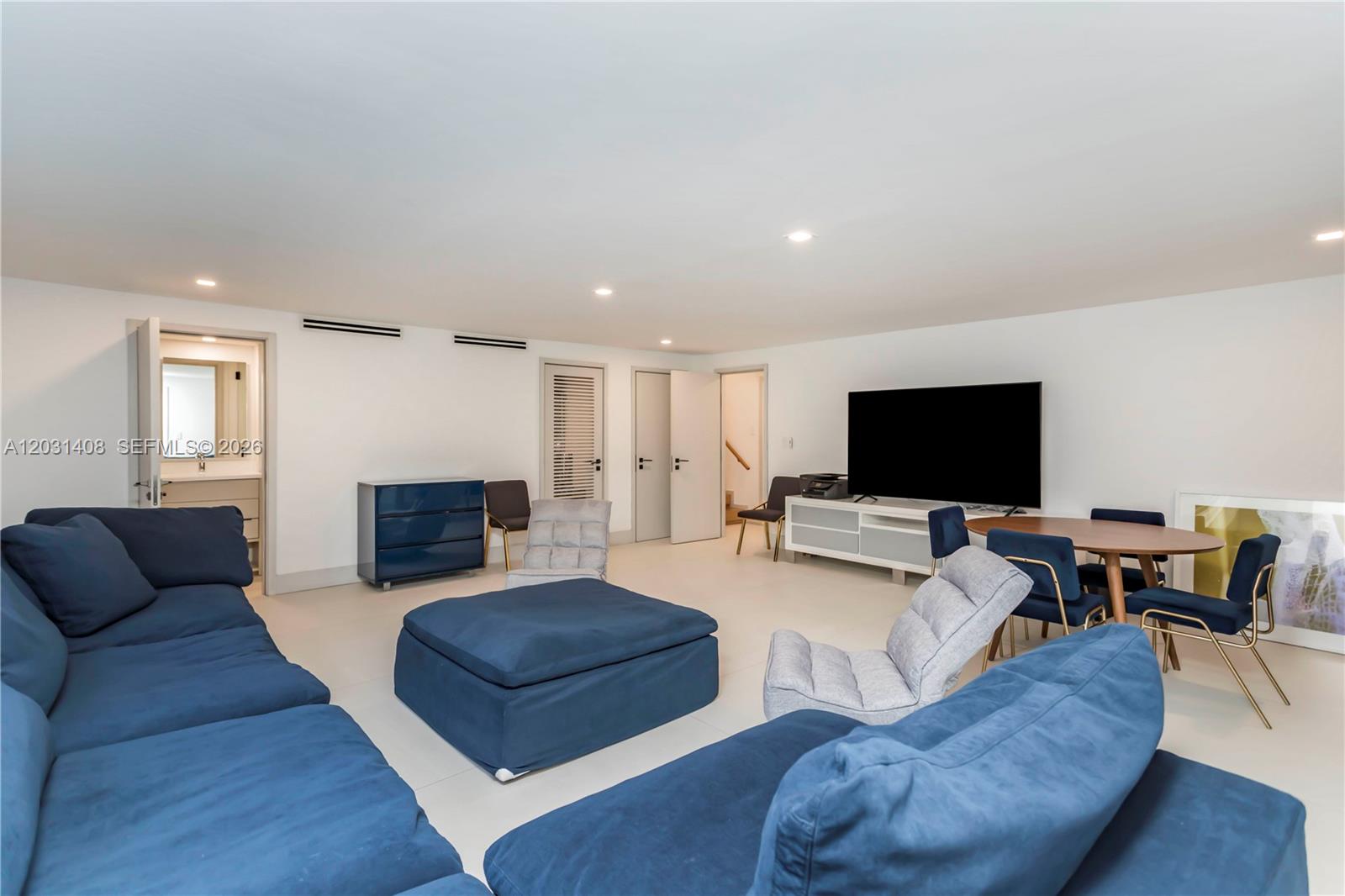301 E Shore Dr E #301 Miami, FL 33133