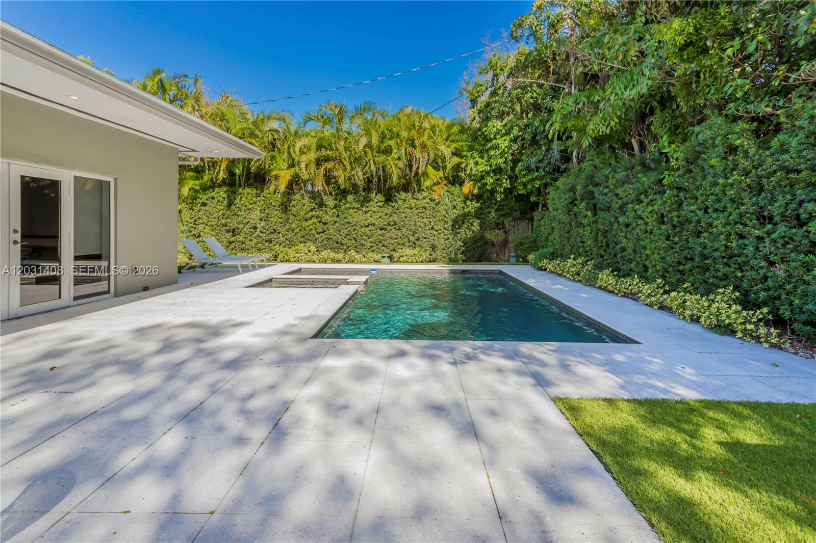 301 E Shore Dr E #301 Miami, FL 33133