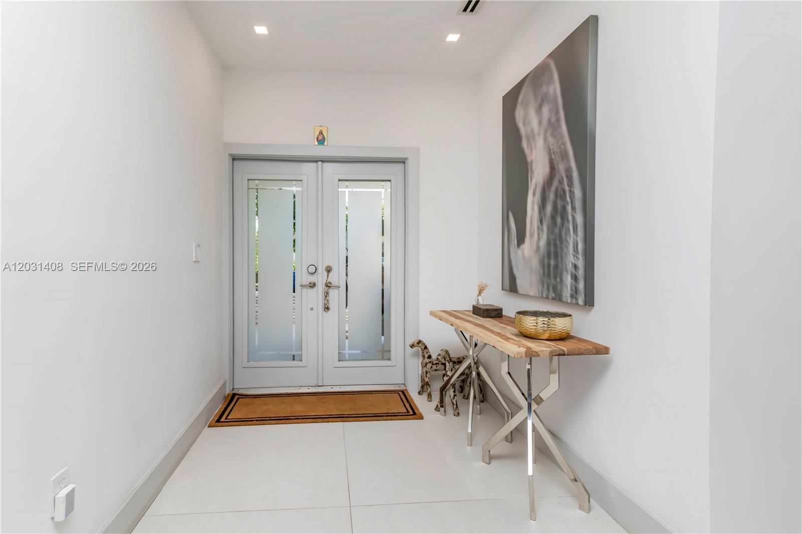 301 E Shore Dr E #301 Miami, FL 33133