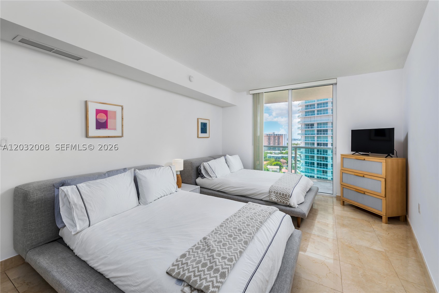 image St Tropez Sunny Isles14