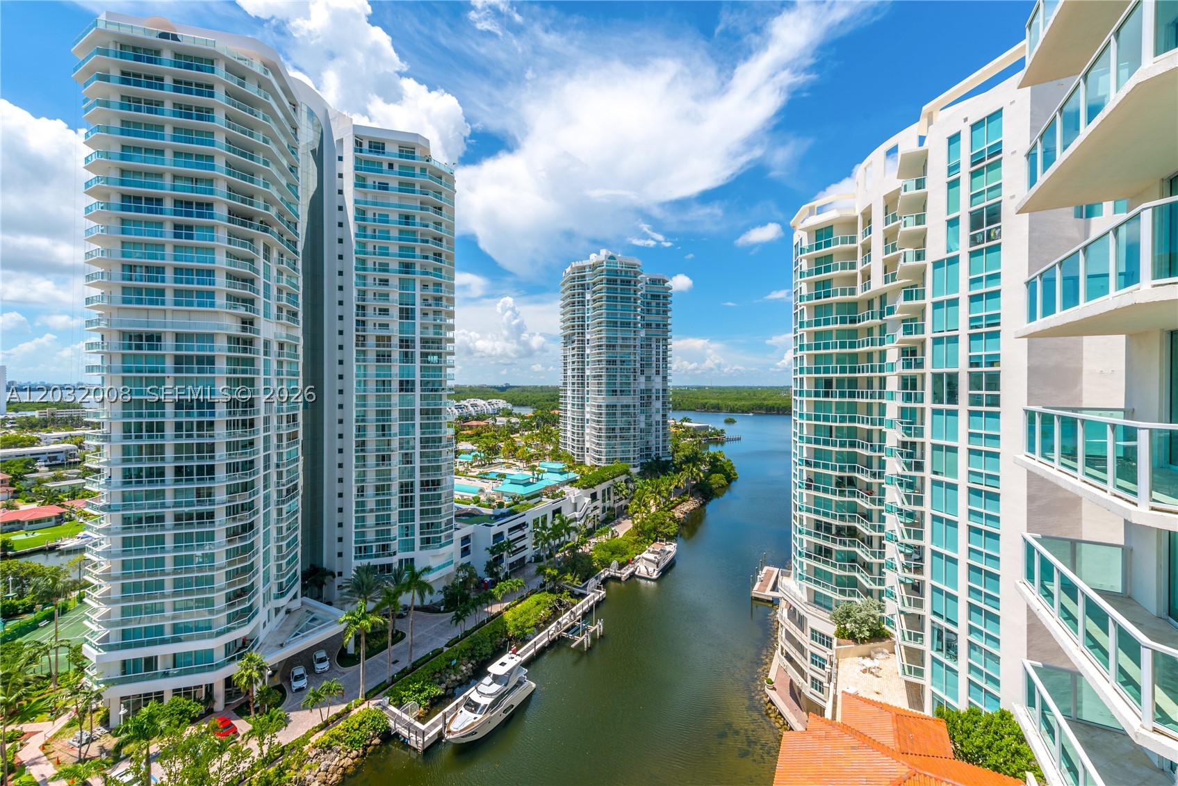 image St Tropez Sunny Isles1