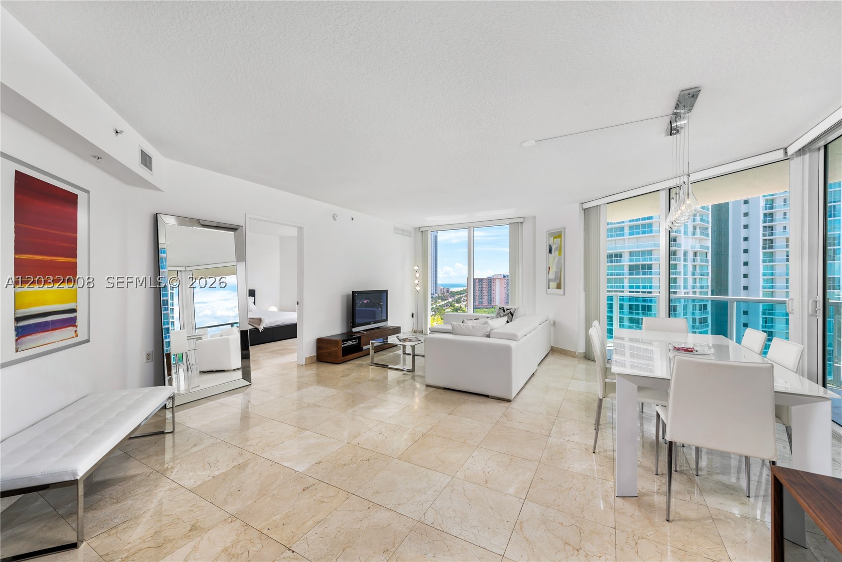 image St Tropez Sunny Isles23