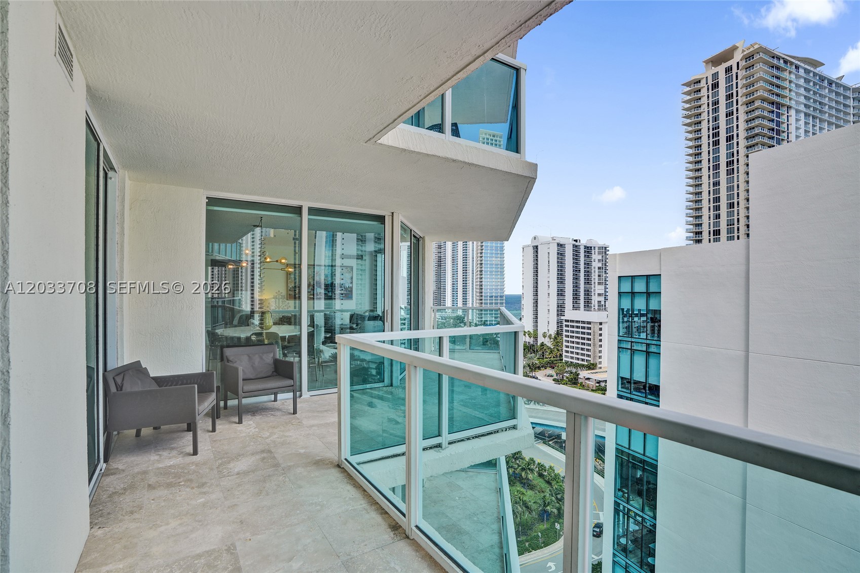 image St Tropez Sunny Isles20