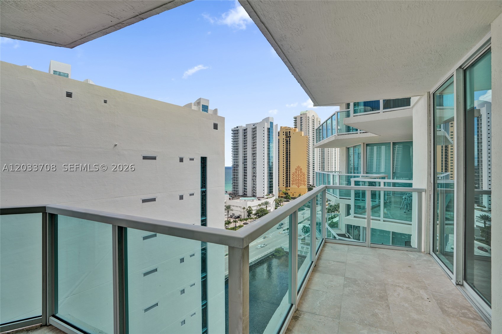 image St Tropez Sunny Isles21