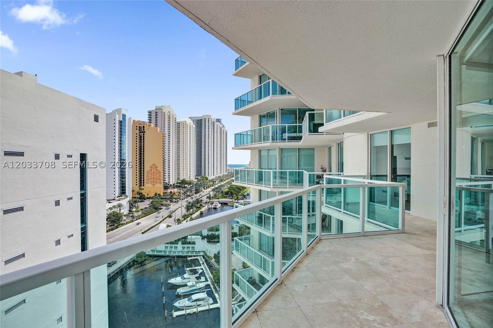 image St Tropez Sunny Isles22