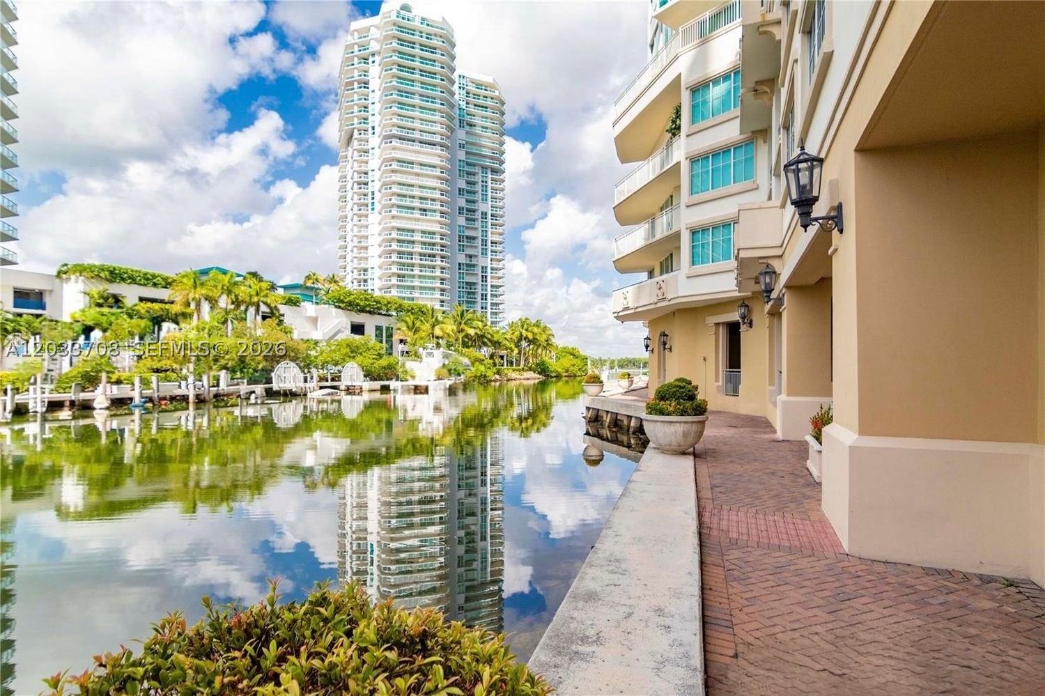 image St Tropez Sunny Isles26