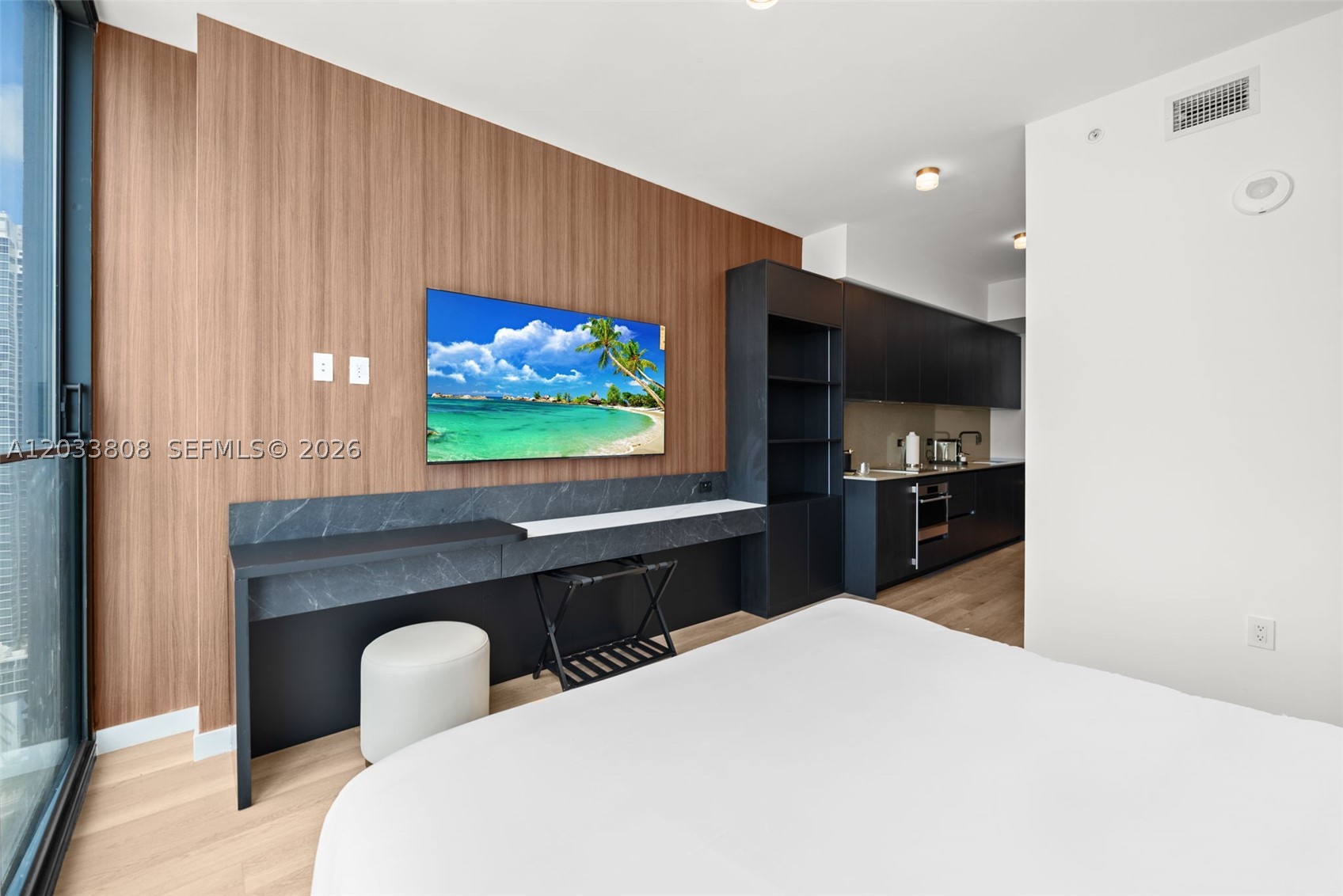 image E11EVEN Hotel & Residences24