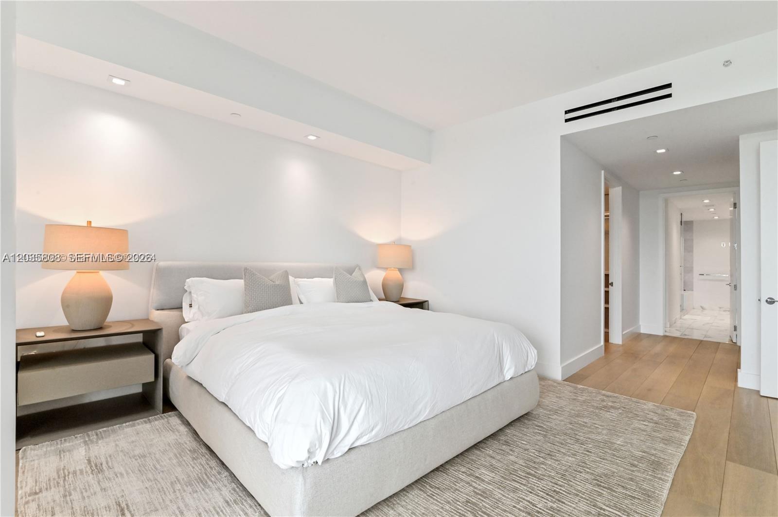 10203 Collins #305 Bal Harbour, FL 33154