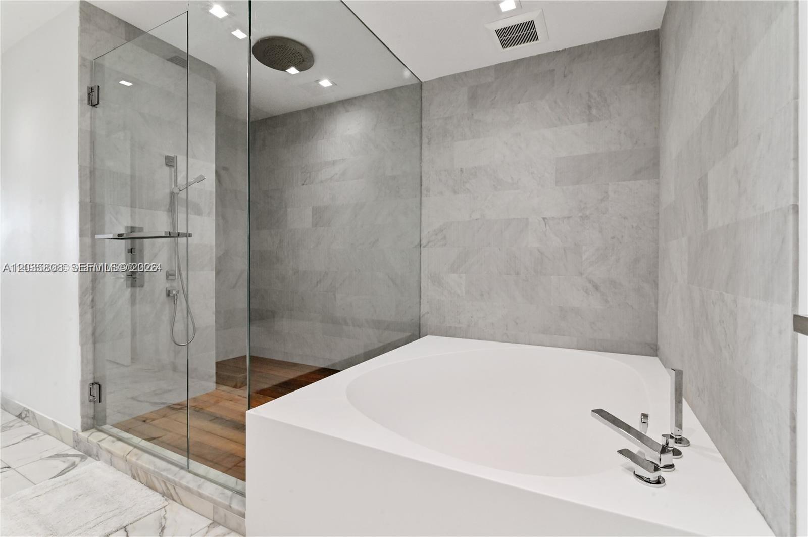 10203 Collins #305 Bal Harbour, FL 33154