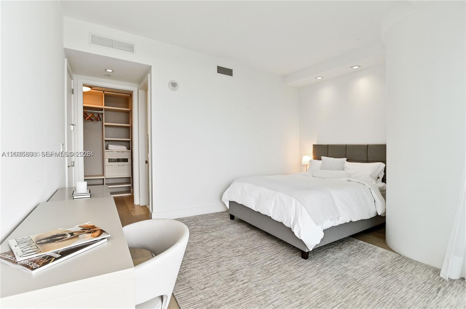 10203 Collins #305 Bal Harbour, FL 33154