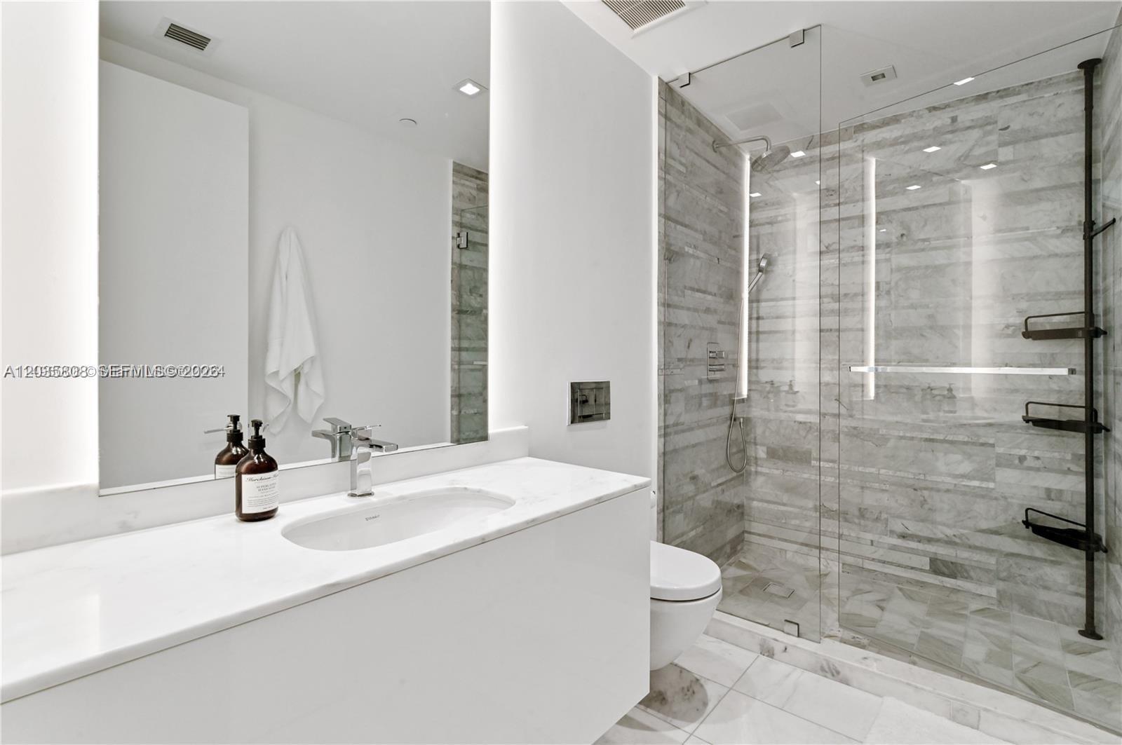 10203 Collins #305 Bal Harbour, FL 33154