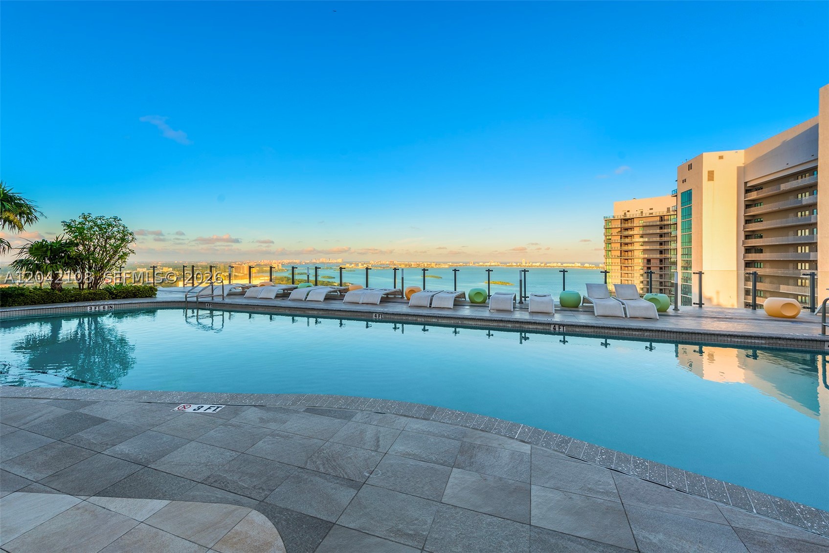 image Paraiso Bayviews52
