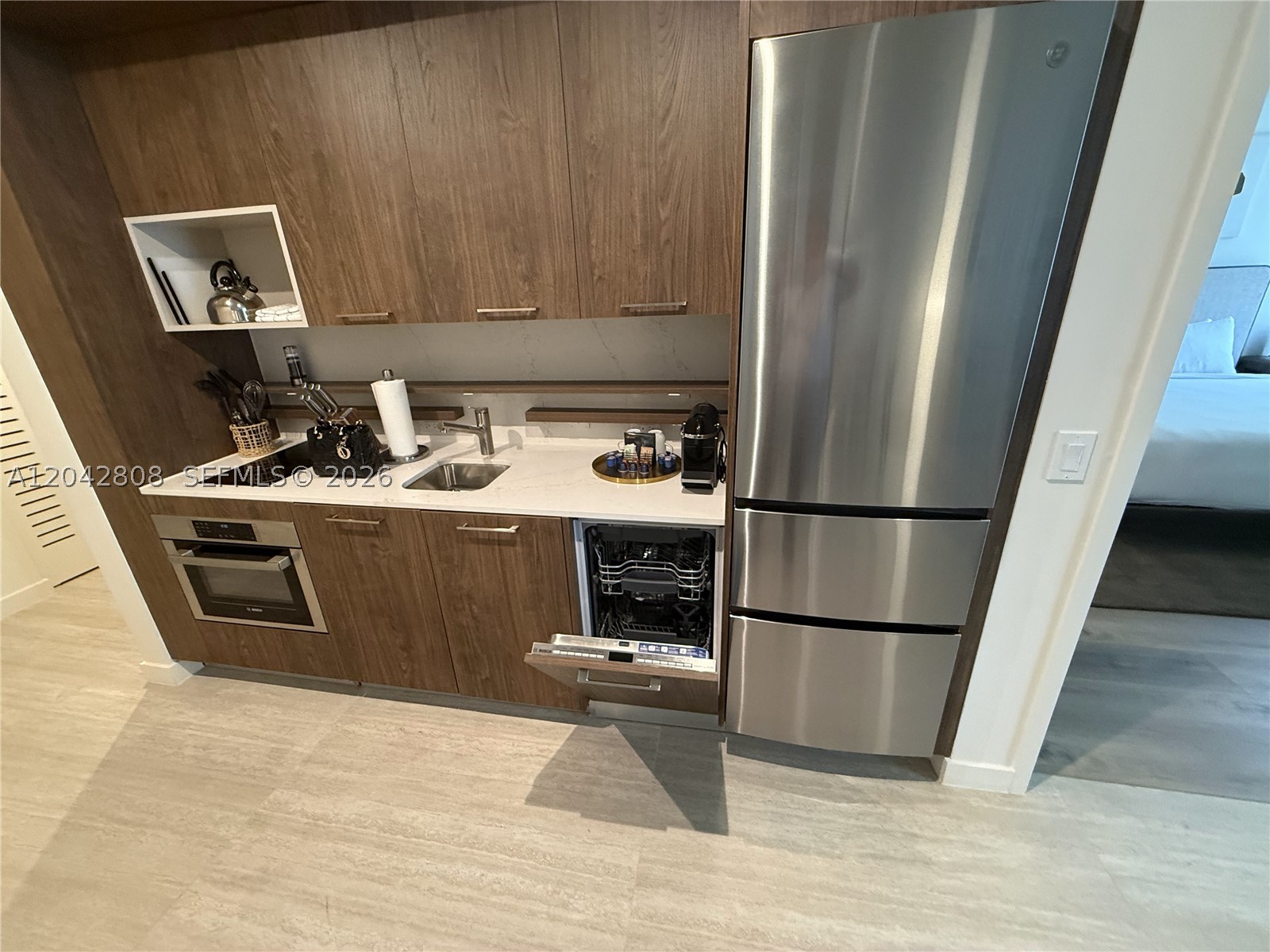 1611 SW 2nd Ave #202 Miami, FL 33129