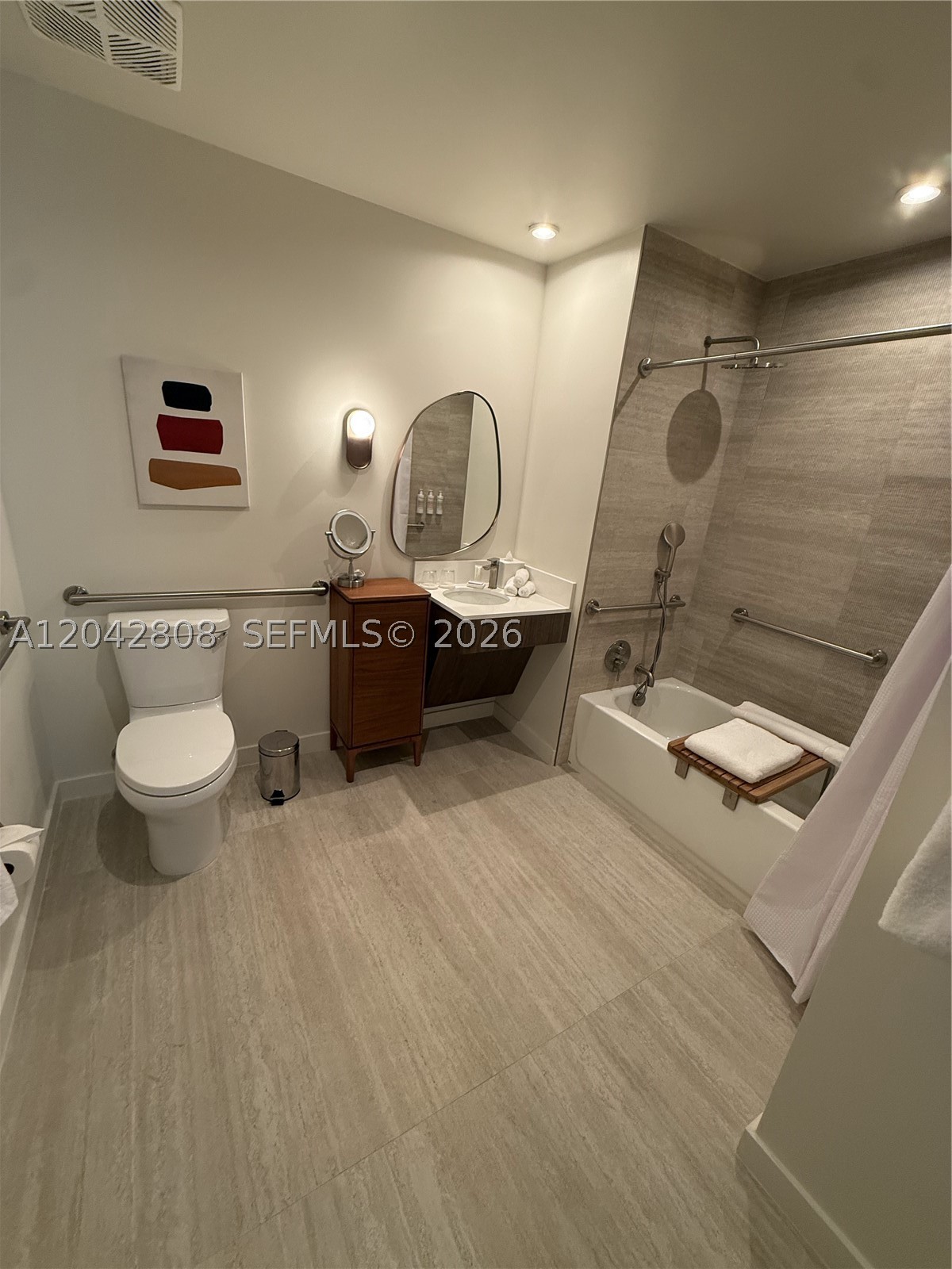 1611 SW 2nd Ave #202 Miami, FL 33129