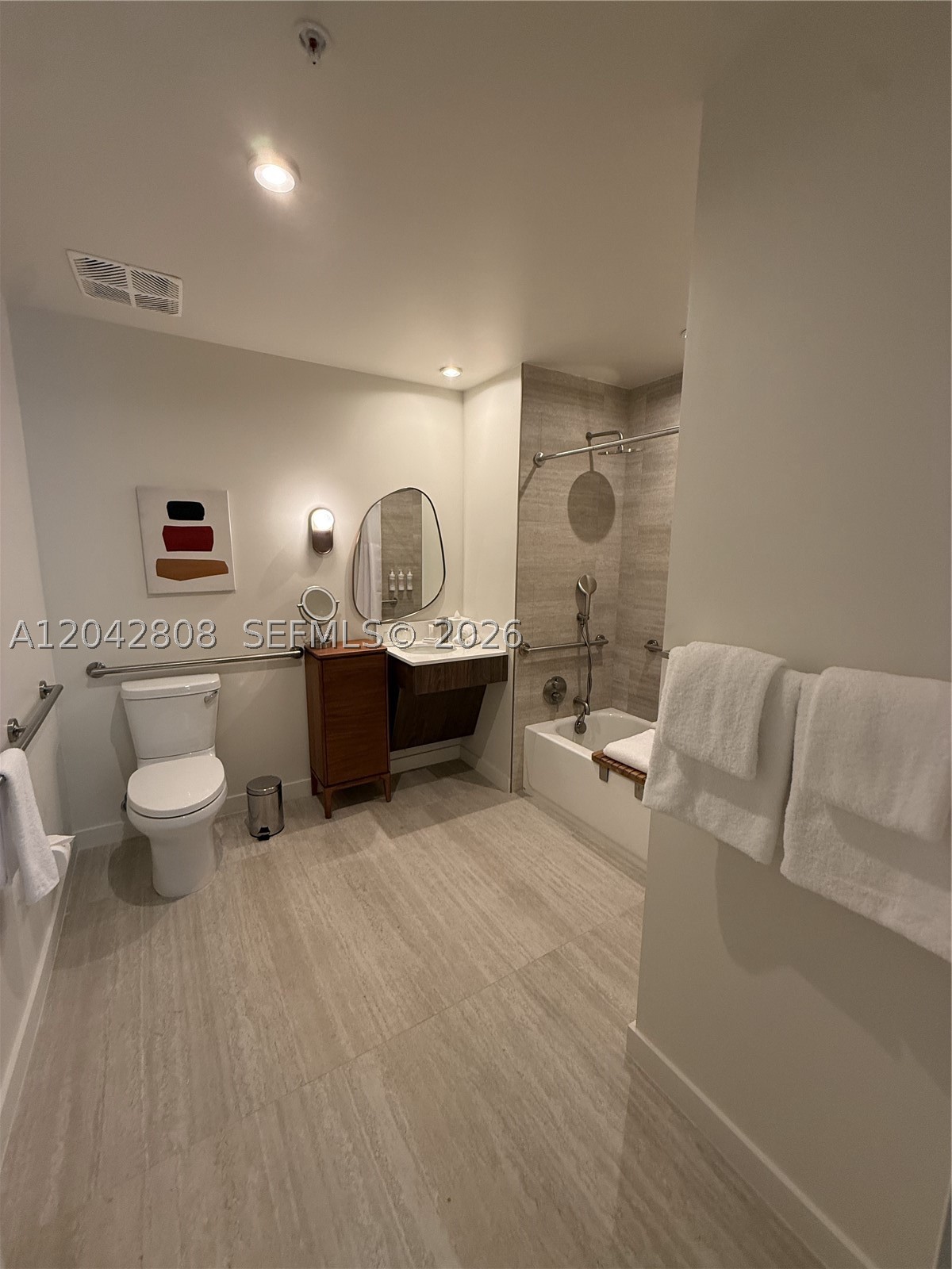 1611 SW 2nd Ave #202 Miami, FL 33129