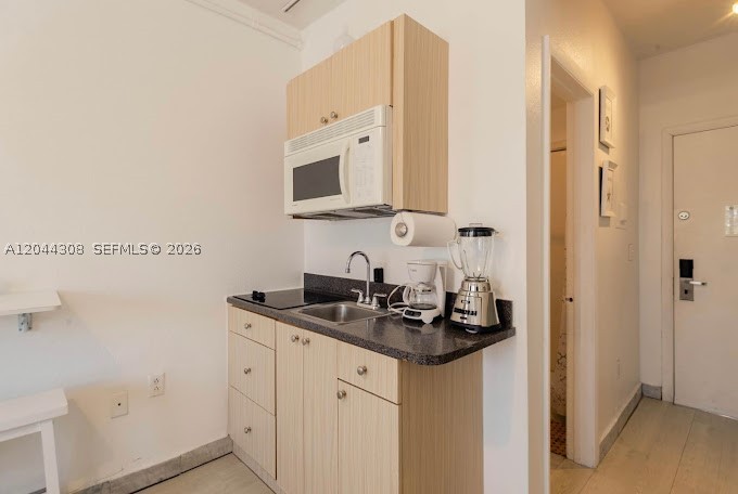 763 Pennsylvania Ave #103 Miami Beach, FL 33139
