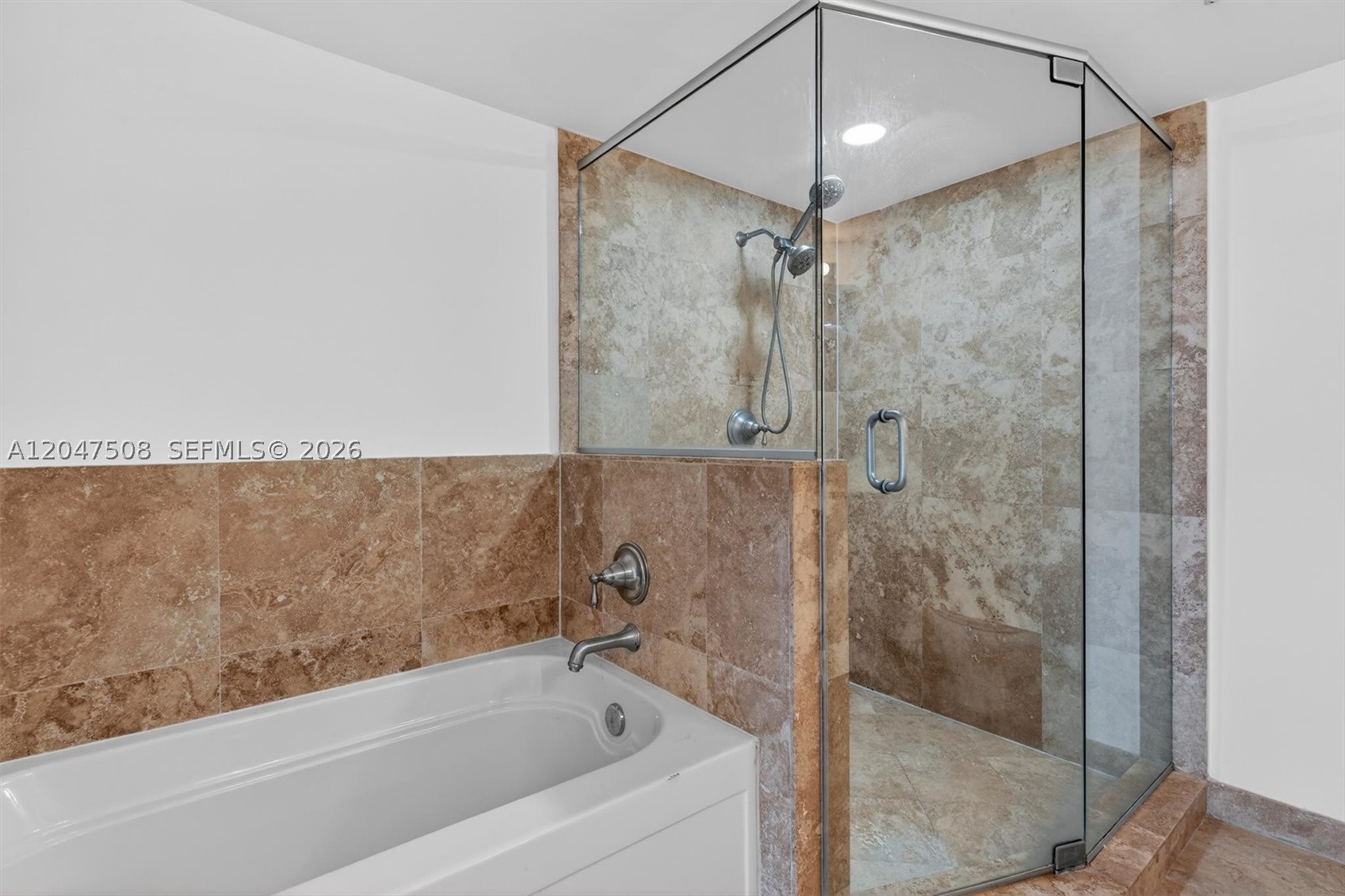 image Gables Marquis42