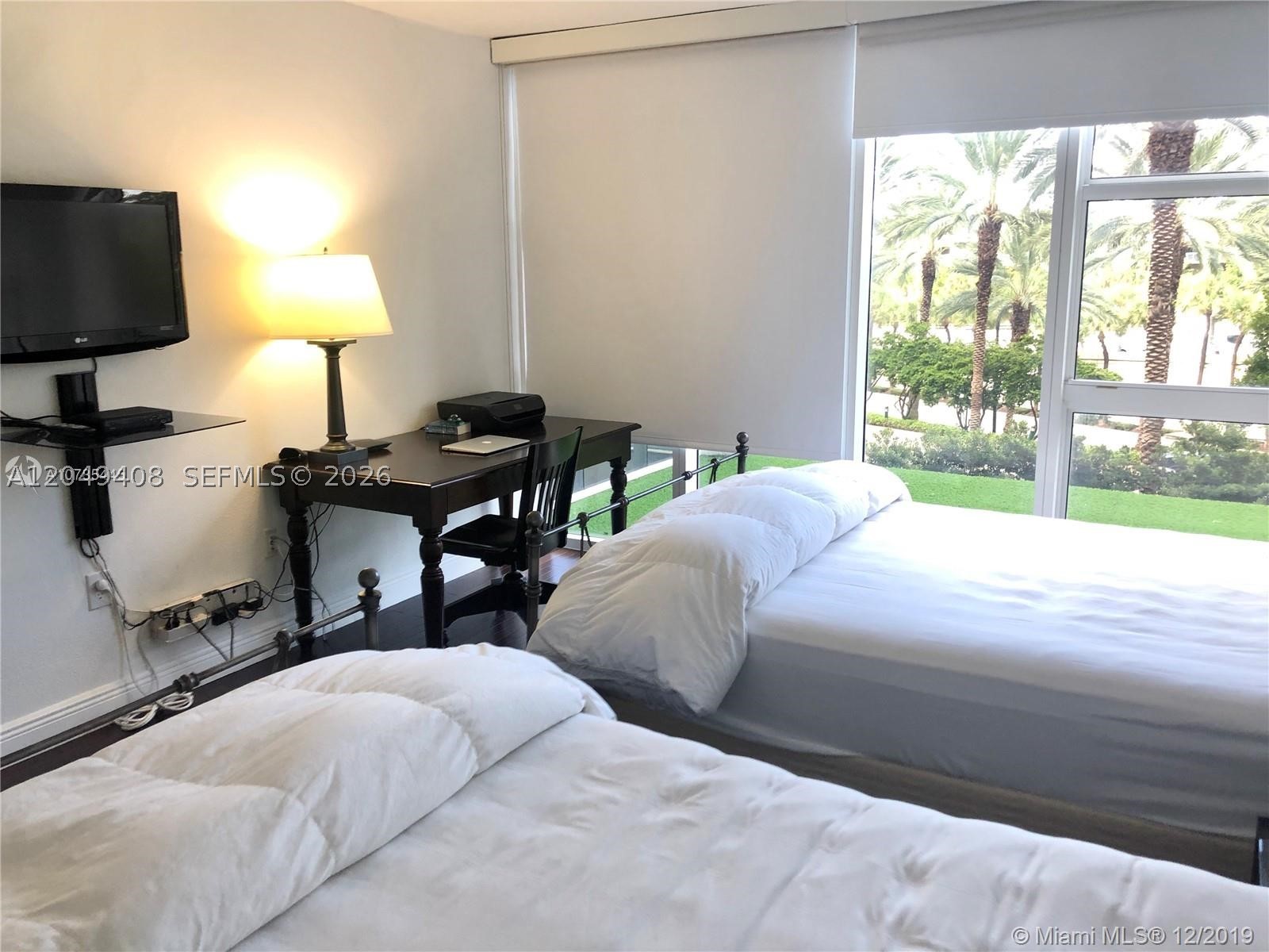 image Harbour House17