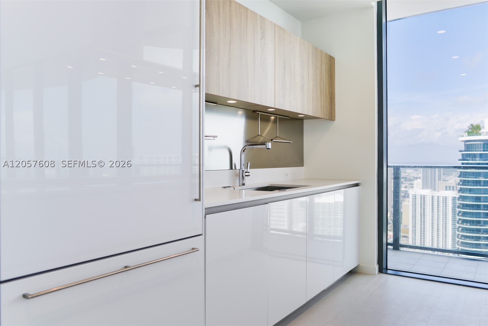 image Brickell Flatiron17