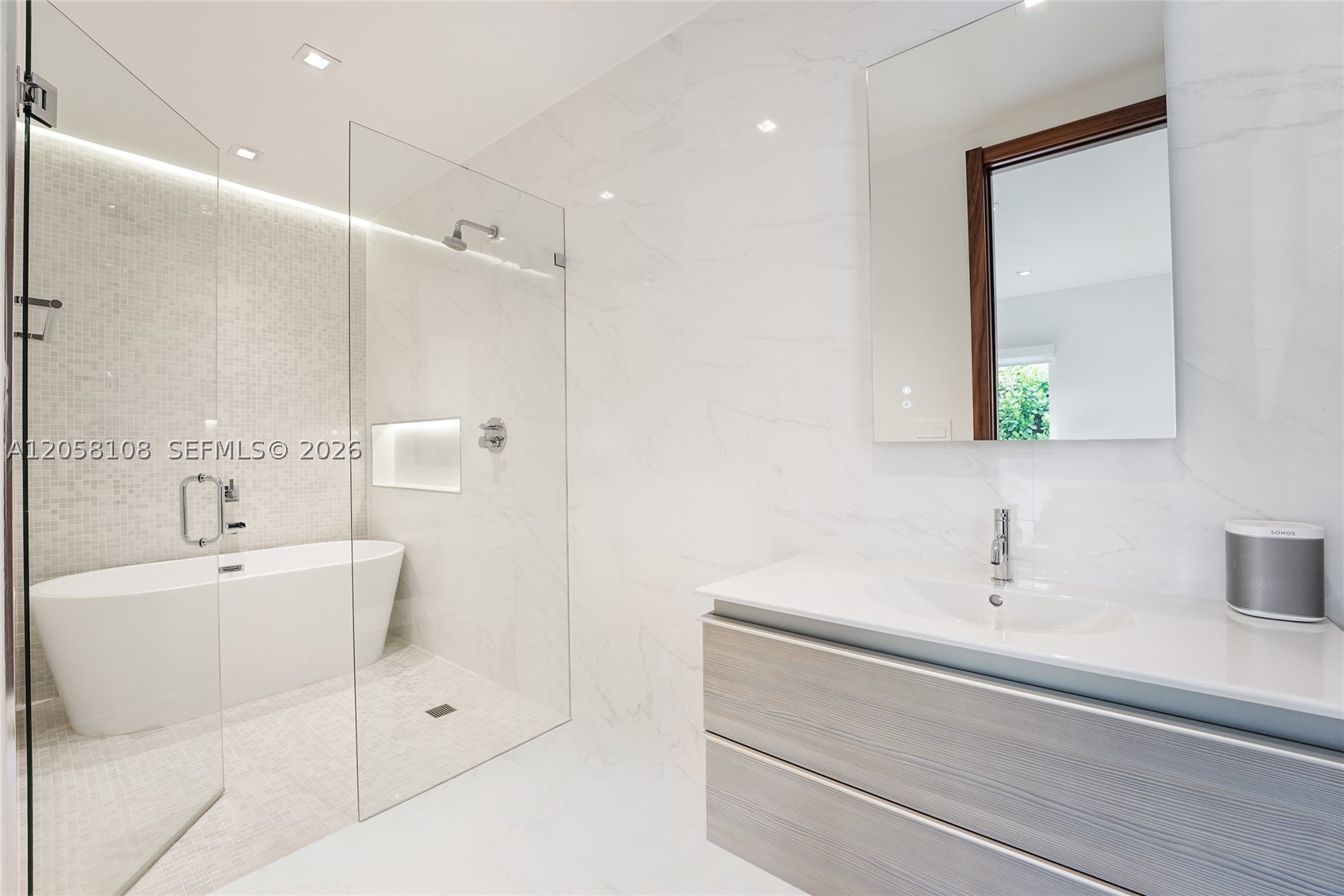 60 Shore Dr W Miami, FL 33133