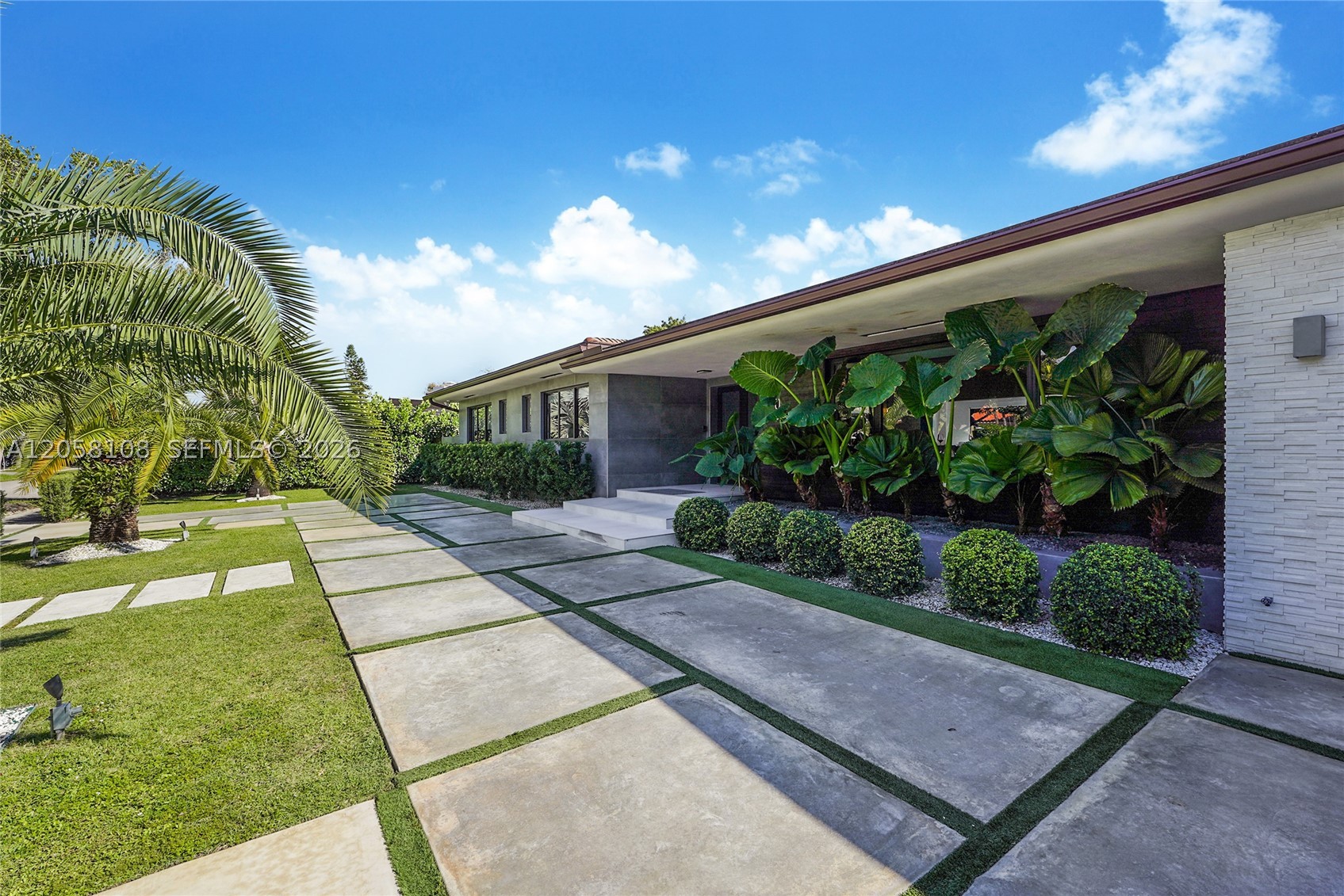 60 Shore Dr W Miami, FL 33133