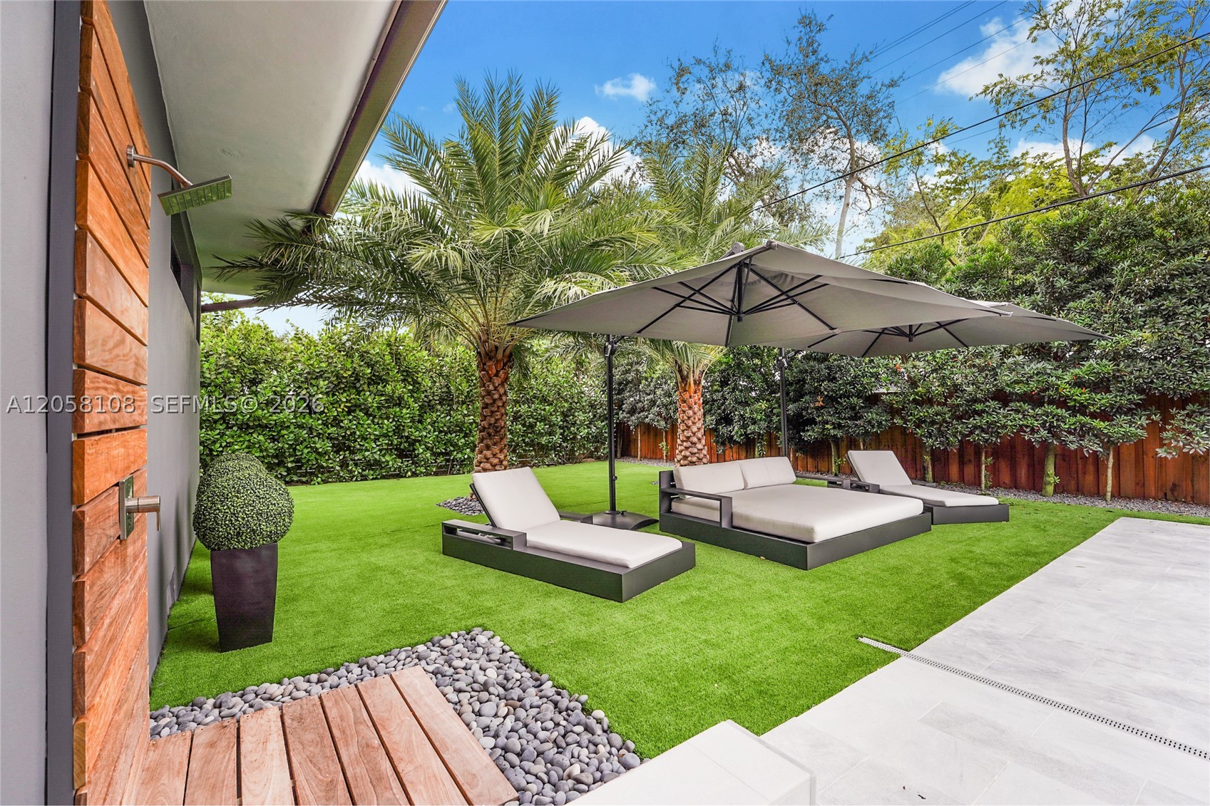 60 Shore Dr W Miami, FL 33133