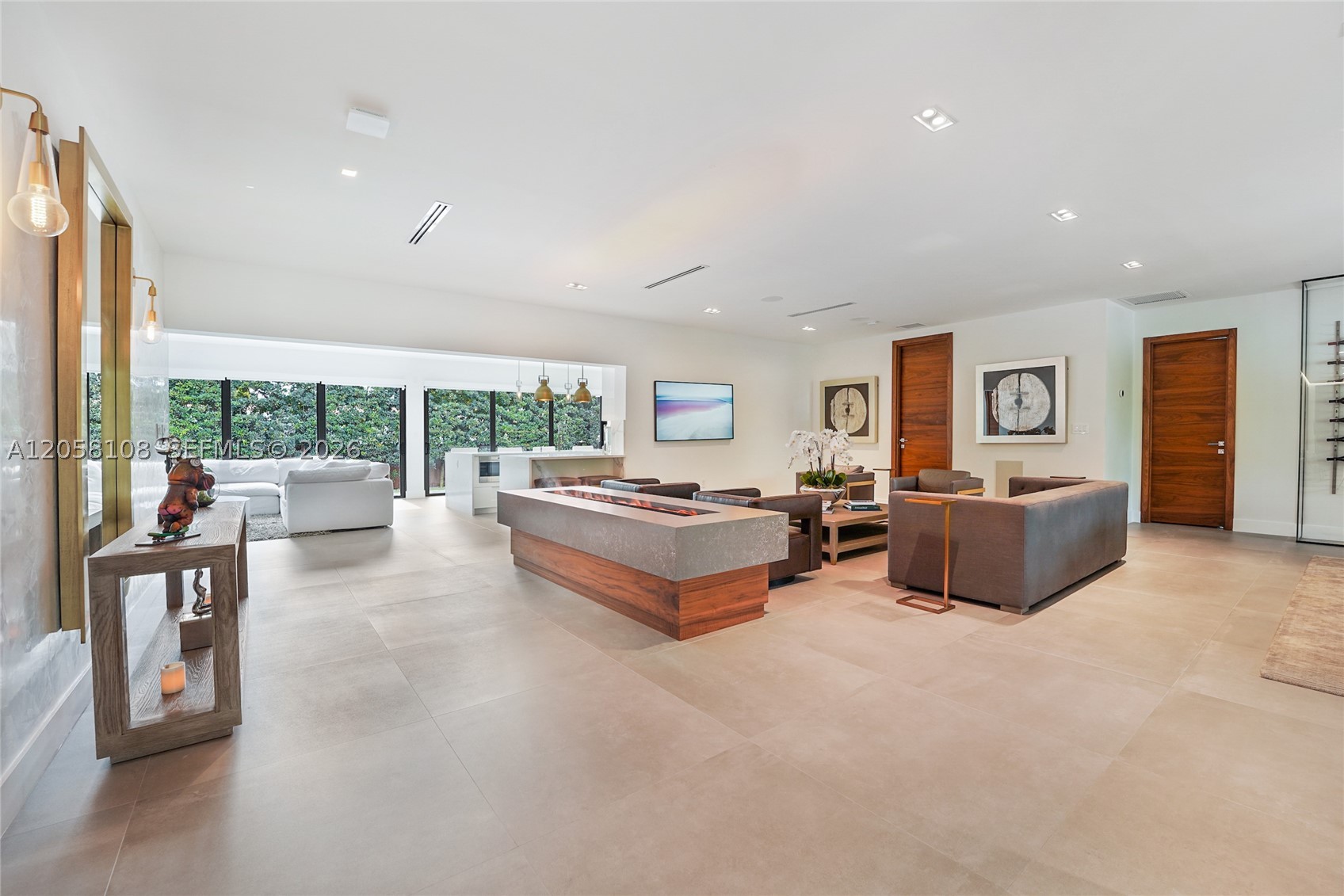 60 Shore Dr W Miami, FL 33133